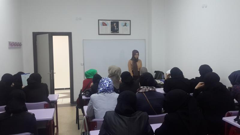  Syrian girl read-write our (Turkish) Training courses